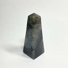 Load image into Gallery viewer, Labradorite - Obelisk - 03

